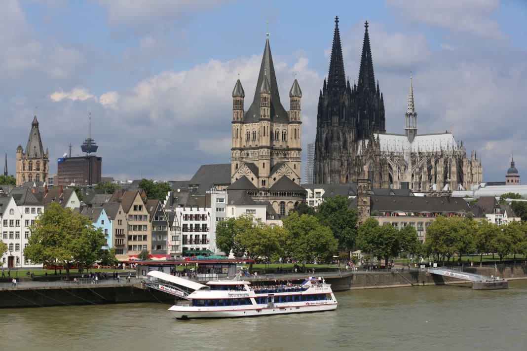 Cologne: View over the Rhine to the historic city centre with the cathedral