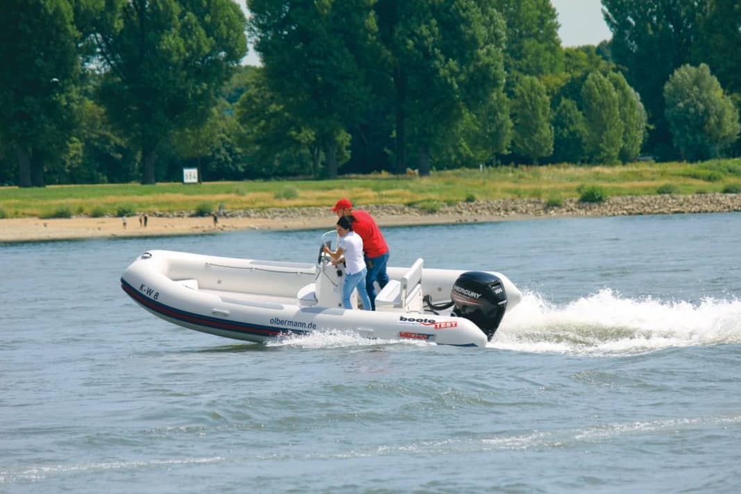 Valiant 550 Sport cornering