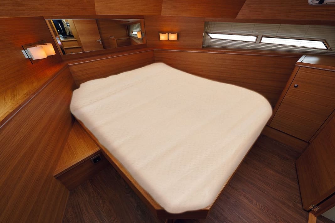 Test Super Lauwersmeer Discovery 46 OC: Forward cabin