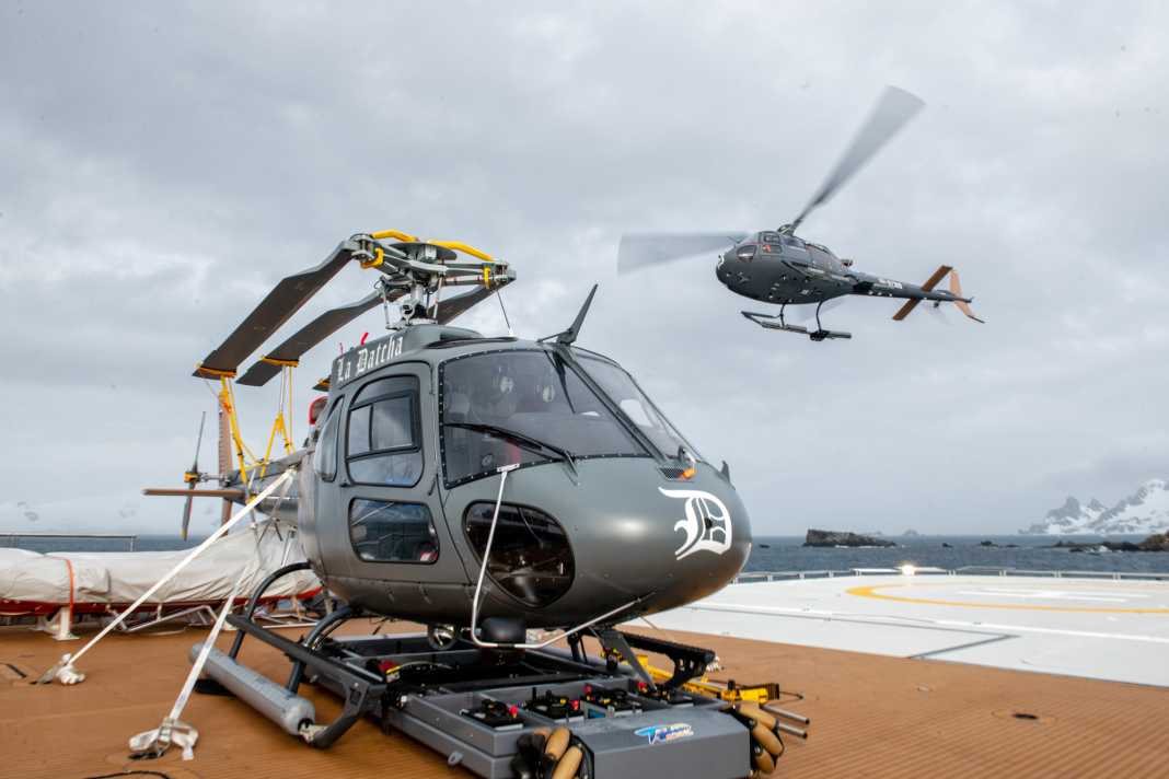 The flight officer refuels the two single-engine Eurocopter AS350 B3 helicopters on deck; they carry up to ten cubic metres of kerosene.