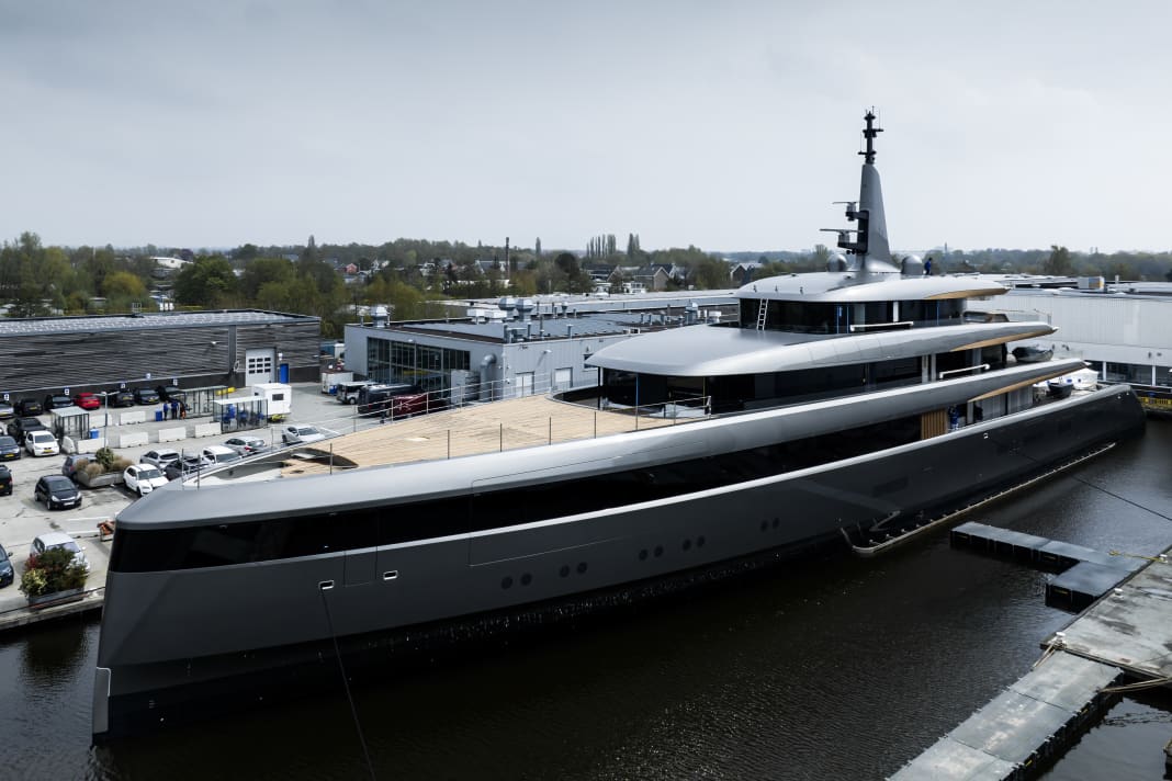 The British RWD studio worked out the lines and spaces together with MONK Design.