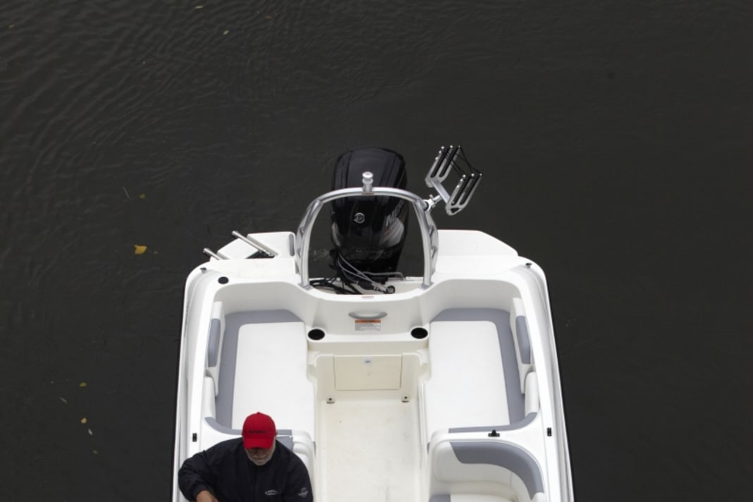 Test Bayliner Element 18