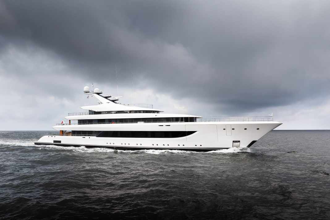Feadship adopted "Stella M", which was undocked at the Amsterdam site in April, still under the project identification 827.