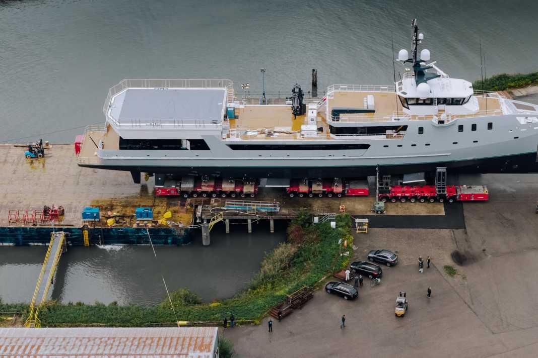 ​​“Indratus” was launched in 2017 as a “Game Changer” by Damen Yachting – already serving as a floating diving centre and featuring a helicopter hangar, but still measuring 69 metres in length.