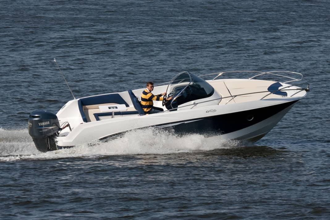 The new Galia 700 Sundeck