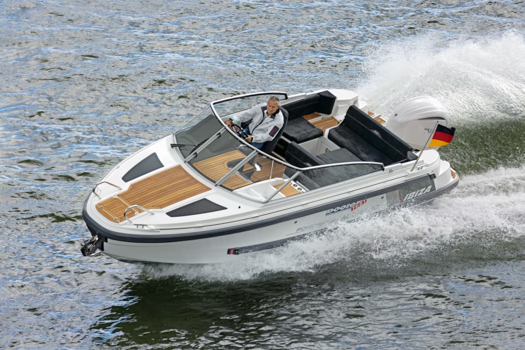 Ibiza 711 Touring: mit 250-PS-Yamaha-Motor bis zu 45 kn schnell