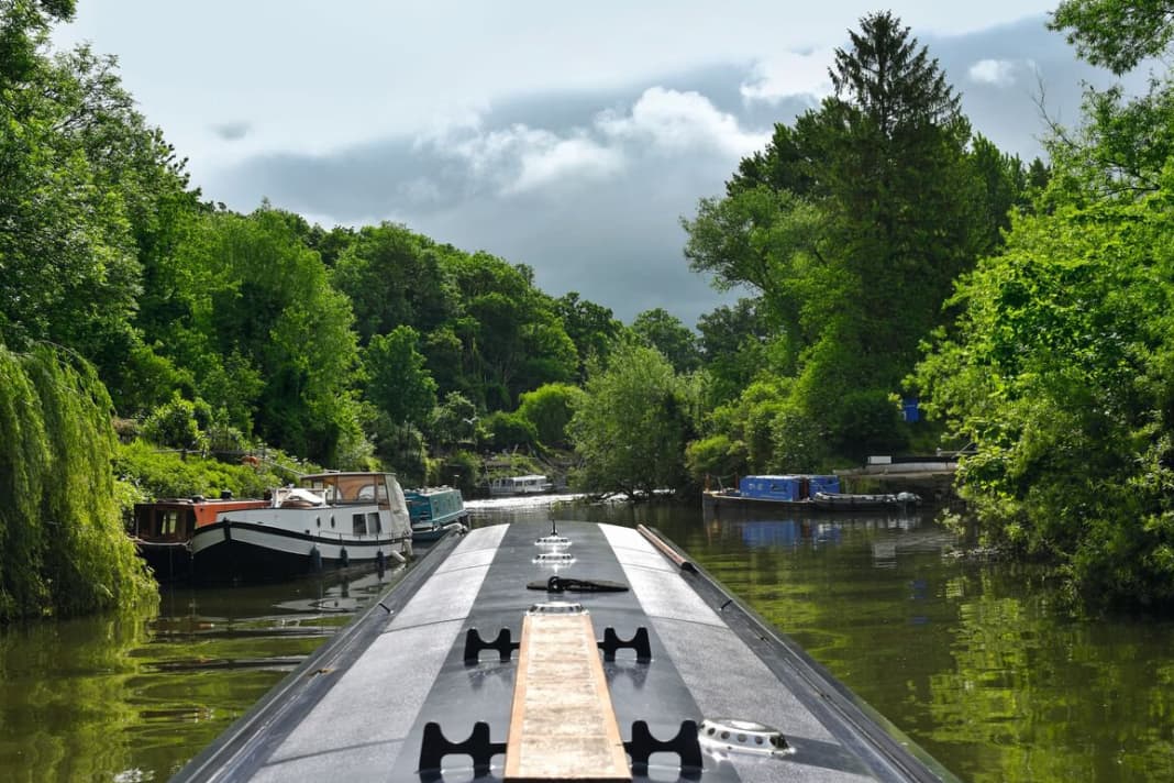 A leisurely trip on the River Avon near Hanham Lock