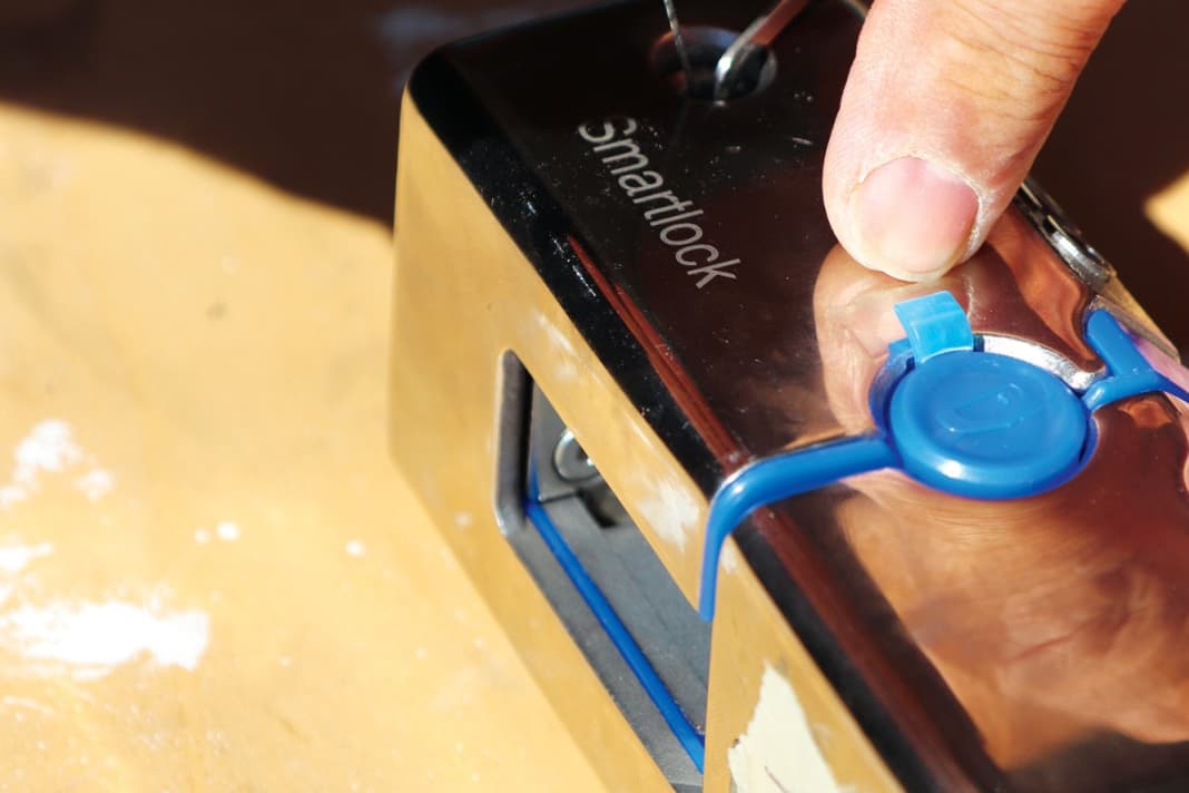 Test How secure are locks for outboard motors? BOOTE