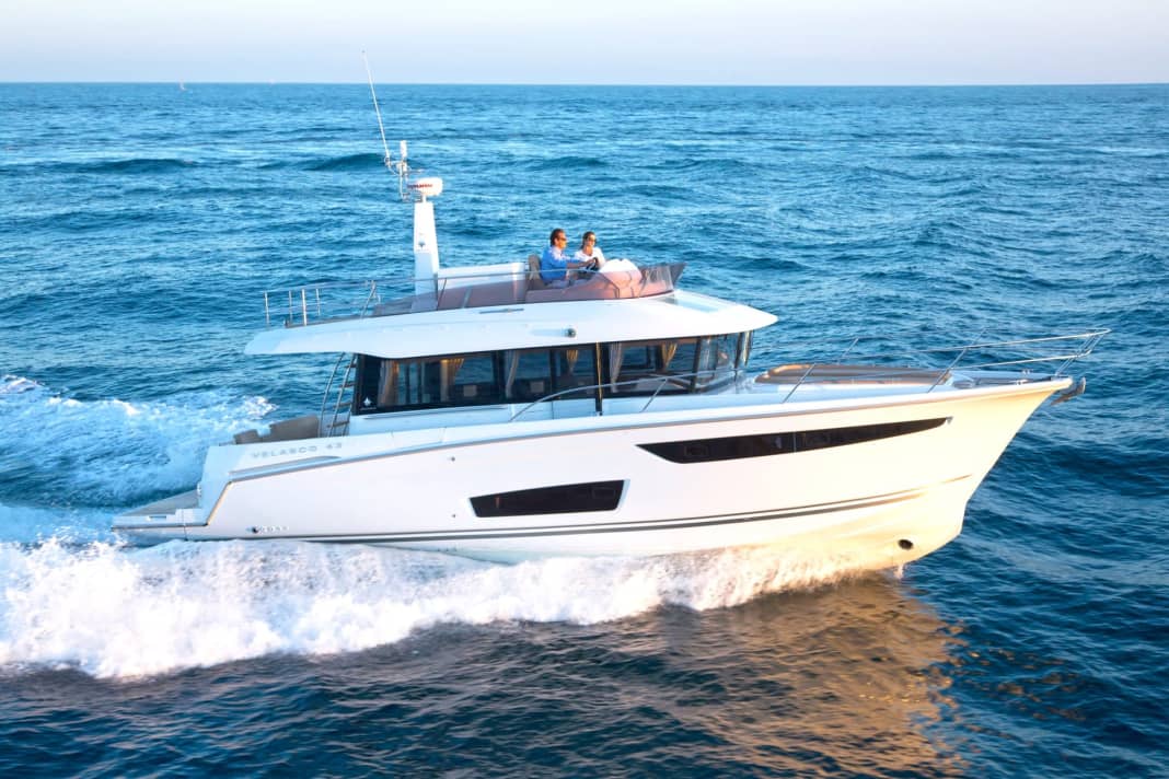 Die neue Jeanneau Velasco 43