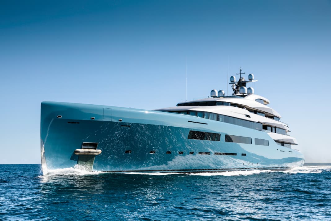 Sculpture with 20 knots: The owner wanted an unmistakable one-off. Reymond Langton developed the unconventional styling together with Toby Silverton. A Lamborghini was the inspiration