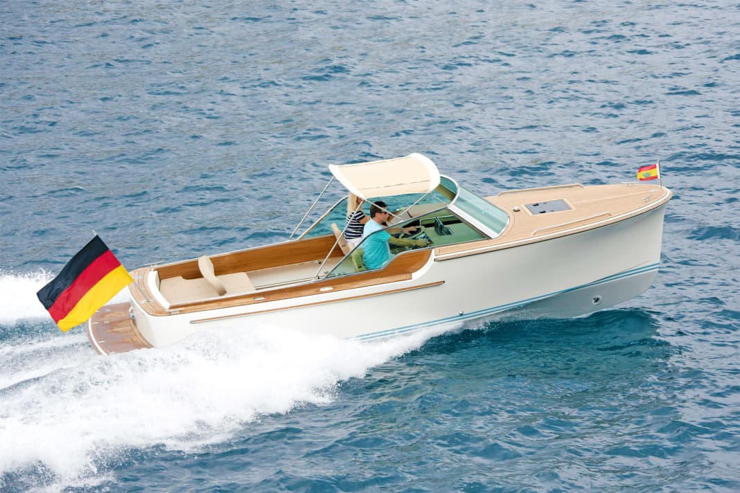 Kiel Classic 24m: Modern retro classic from northern Germany.