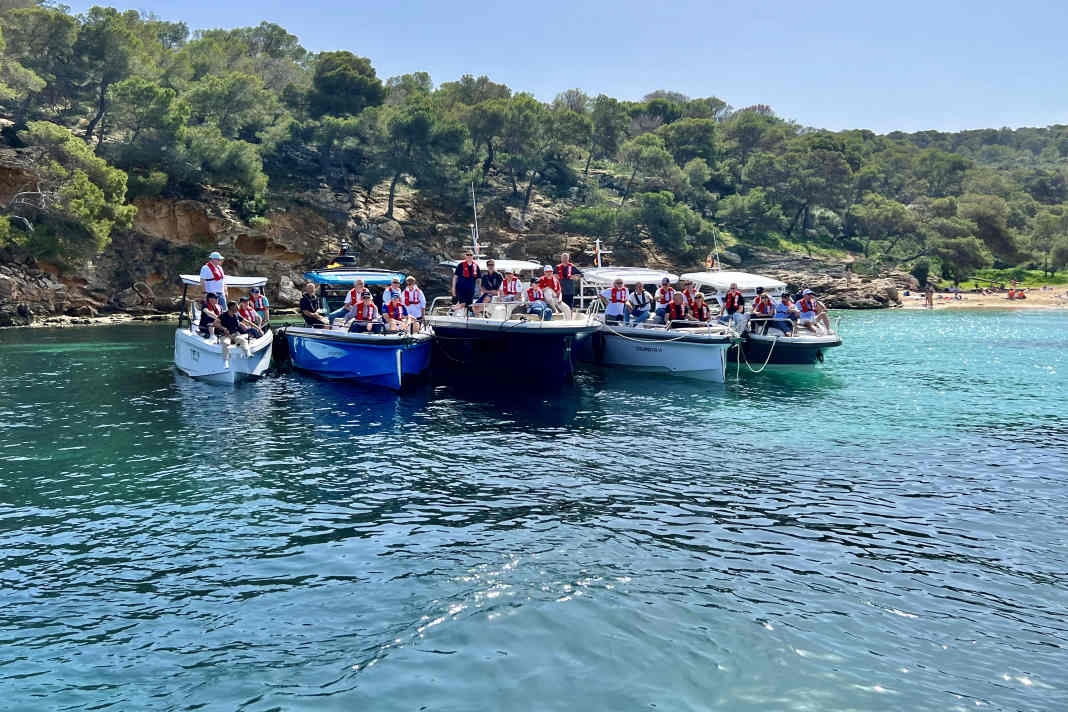 The driver training takes place over three days in the harbour of Port Calanova