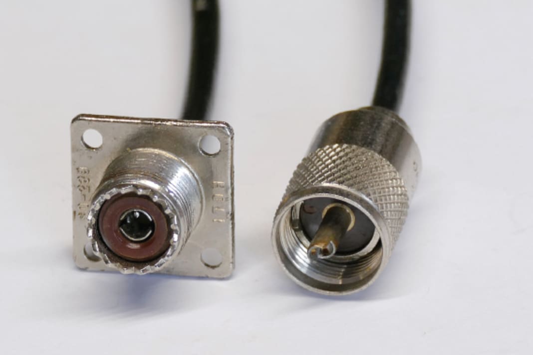 PL socket (left) on the antenna and plug (right) on the cable is the most common configuration in marine radio