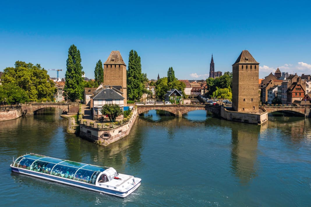 By charter boat to Strasbourg