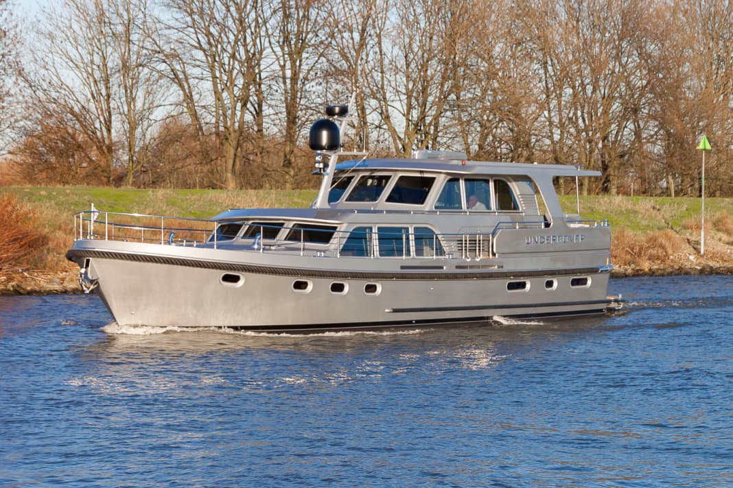 The new Linssen GS 590 AC Wheelhouse