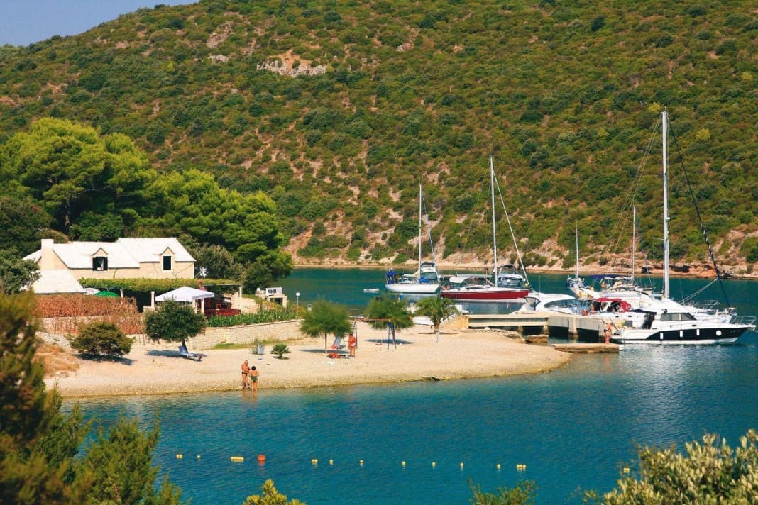 The widely ramified Luka Bay in the north-east of Brač.