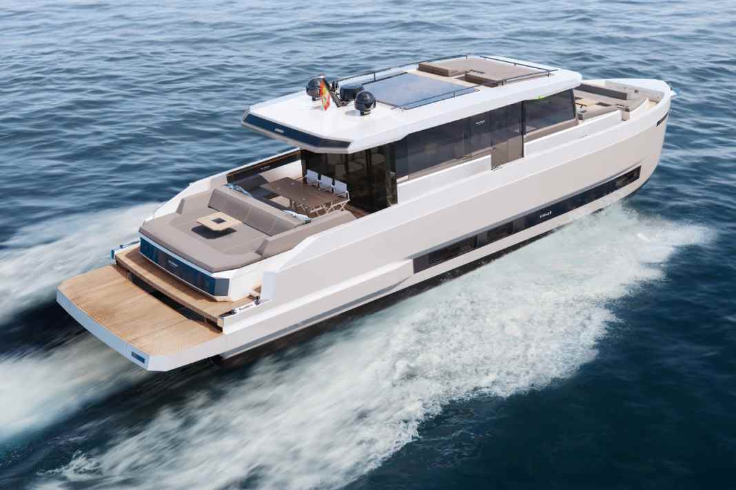 The D60 is powered by four outboards