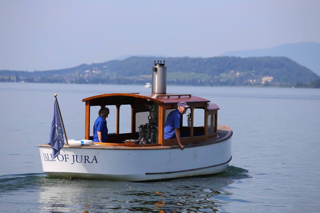 Only 22 years old, the "Isle of Jura" is a youngster among steamboats