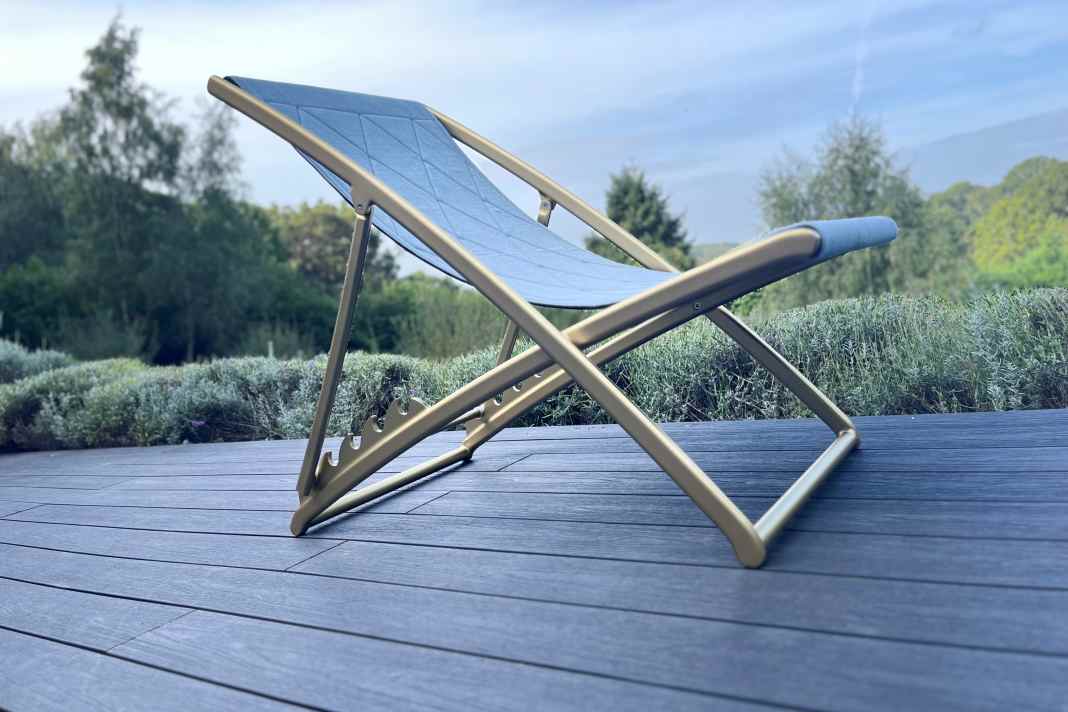 Entspannung pur: Klassischer Deckchair, neu interpretiert.