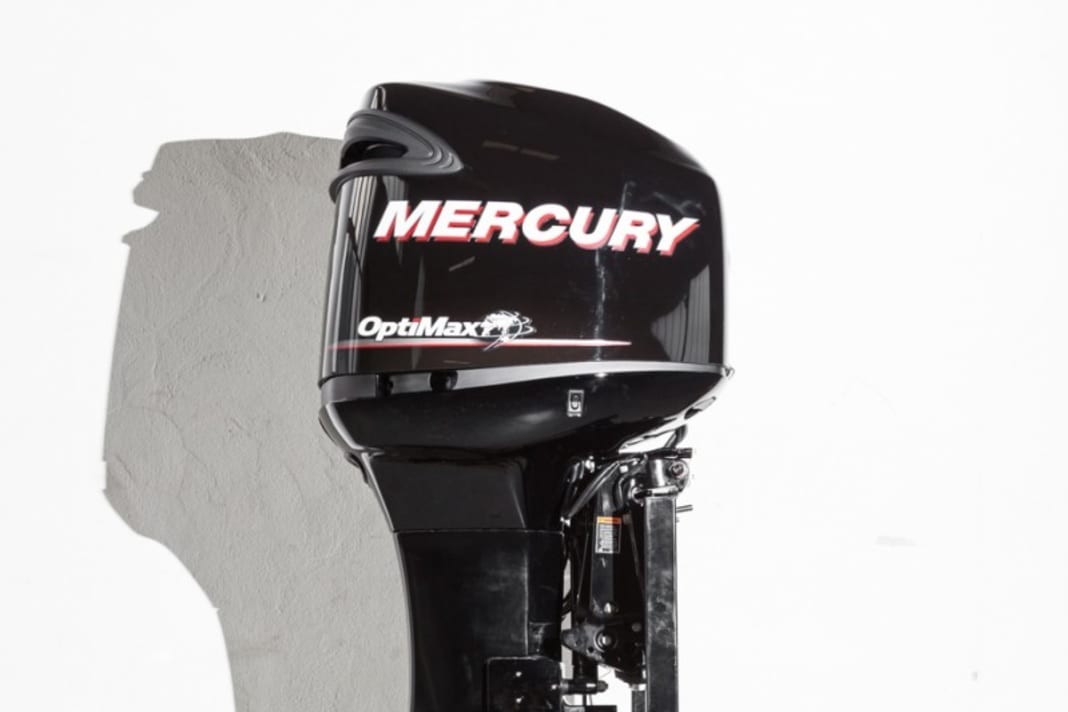 Outboard motor test This year we took a close look at the 200 hp class. This includes engines with small and large displacements, supercharged engines and a two-stroke engine.