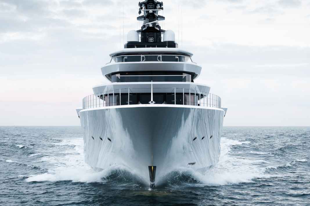 Nach der Wasserung im Sommer 2025 standen für die 111 Meter die Seatrials an.