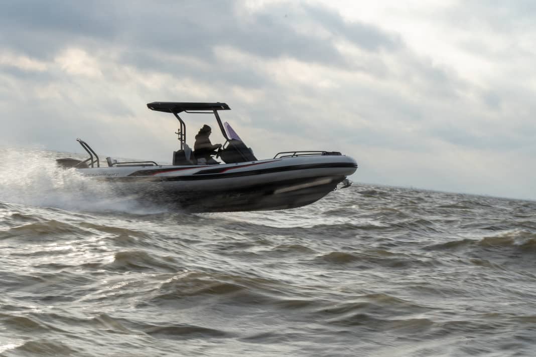 The flagship of the manufacturer Aquaspirit: Aquaspirit S700