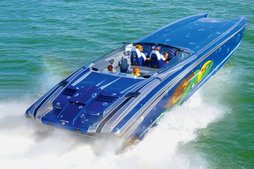 Nor-Tech 5200 Roadster (USA): 15,85 m Länge, 4 x 1300 PS, Topspeed: 162 Knoten