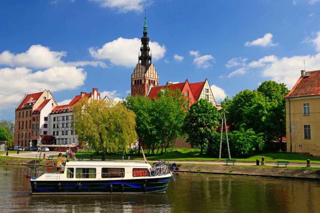 Photo impressions of the Oberland Canal.