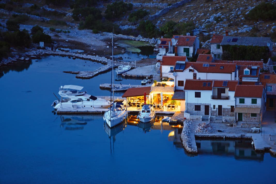 On the way to the konobas in the Kornati islands
