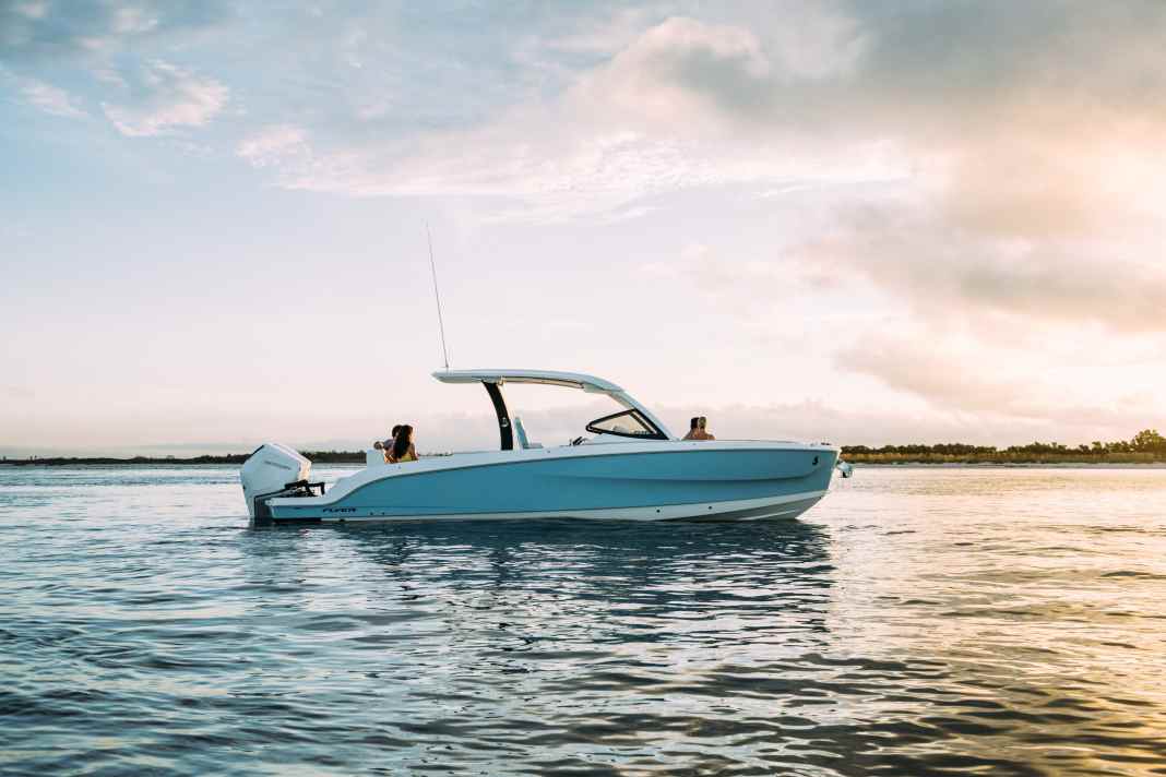 The new Beneteau Flyer 30.