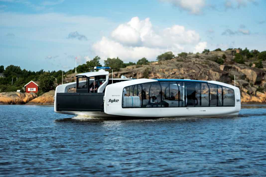 The electric ferry in action.
