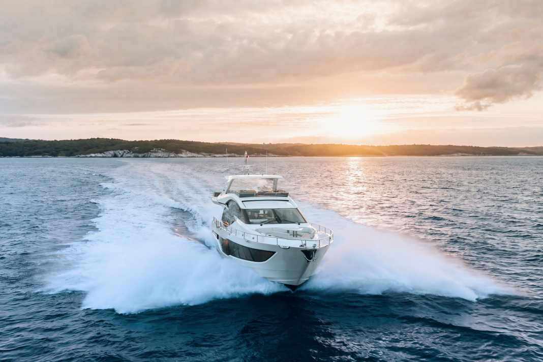 Galeon’s largest model: the Galeon 800 Fly.