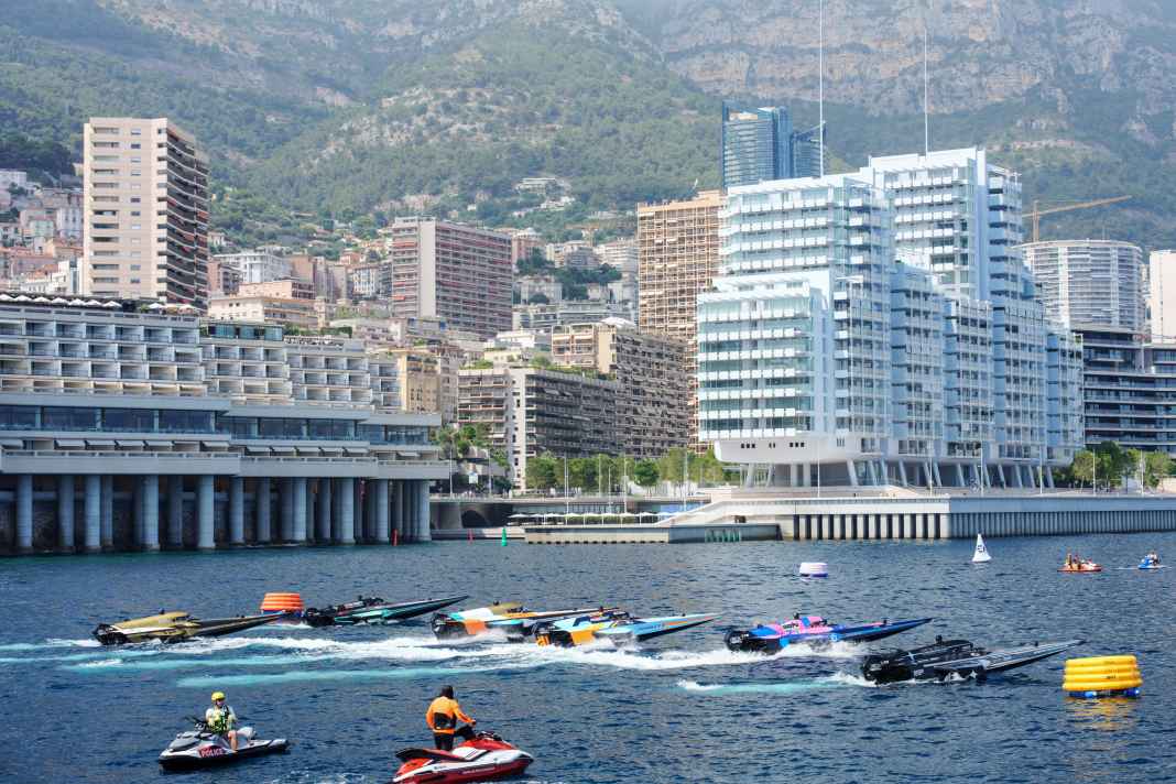 Die Teams der E1 Series bestritten am 18. Juli im Hafen von Monaco den vierten Lauf der vollelektrischen Weltmeisterschaft.