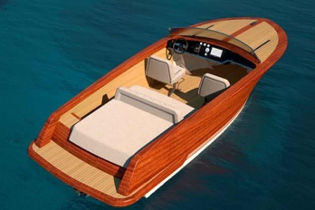 The boat offers up to 8 seats