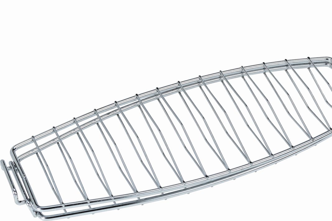 Fischen: Der Grillstar-Fischbräter erleichtert es, einen ganzen Fisch auf dem Grill zu garen. Mit Holzgriff. Preis: ca. 7 Euro