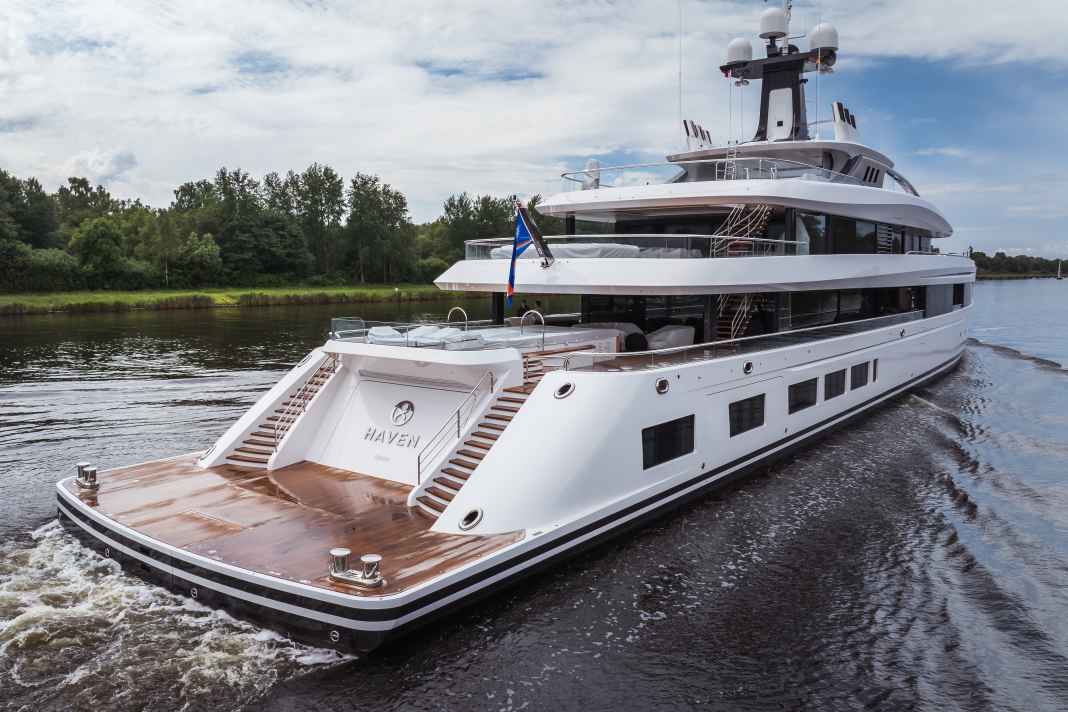 „Haven“: Die gestalterischen Vorgaben für die als Projekt „Cali“ bekannte 82-Meter-Lürssen machte der Hausdesigner Jim Robert Sluijter. Innen agierte RWD.