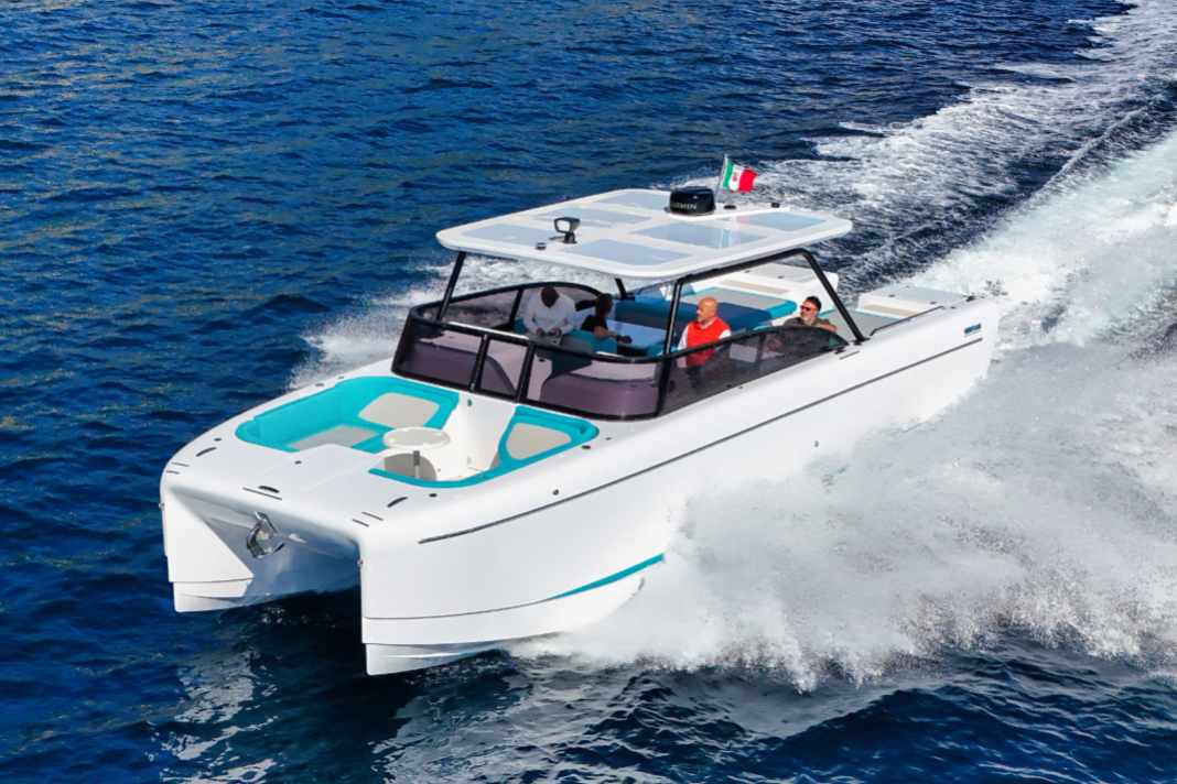 Die Canados Heritage 36 erreicht eine Cruising-Speed von 30 Knoten.