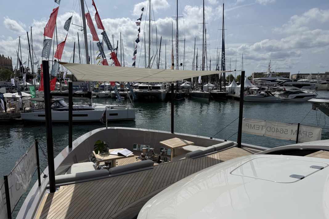Zum Eventprogramm gehörte auch der Besuch der Palma International Boat Show und die Besichtigung verschiedener Yachten, darunter die zwei Sanlorenzo-Modelle SD 90 und SP92.