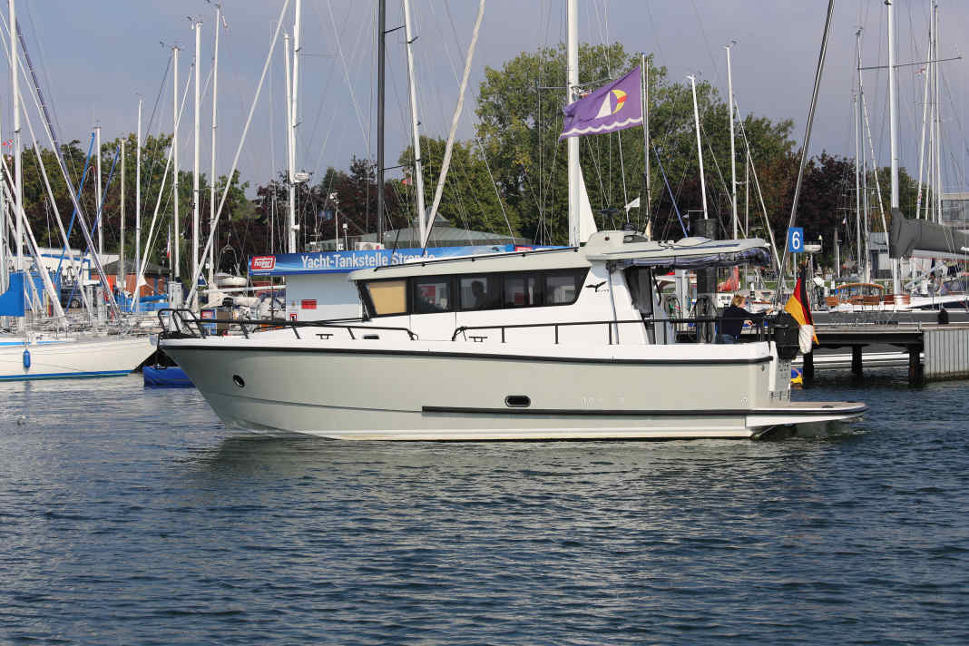 Die Sargo 36 "Flyer" in der Seitenansicht