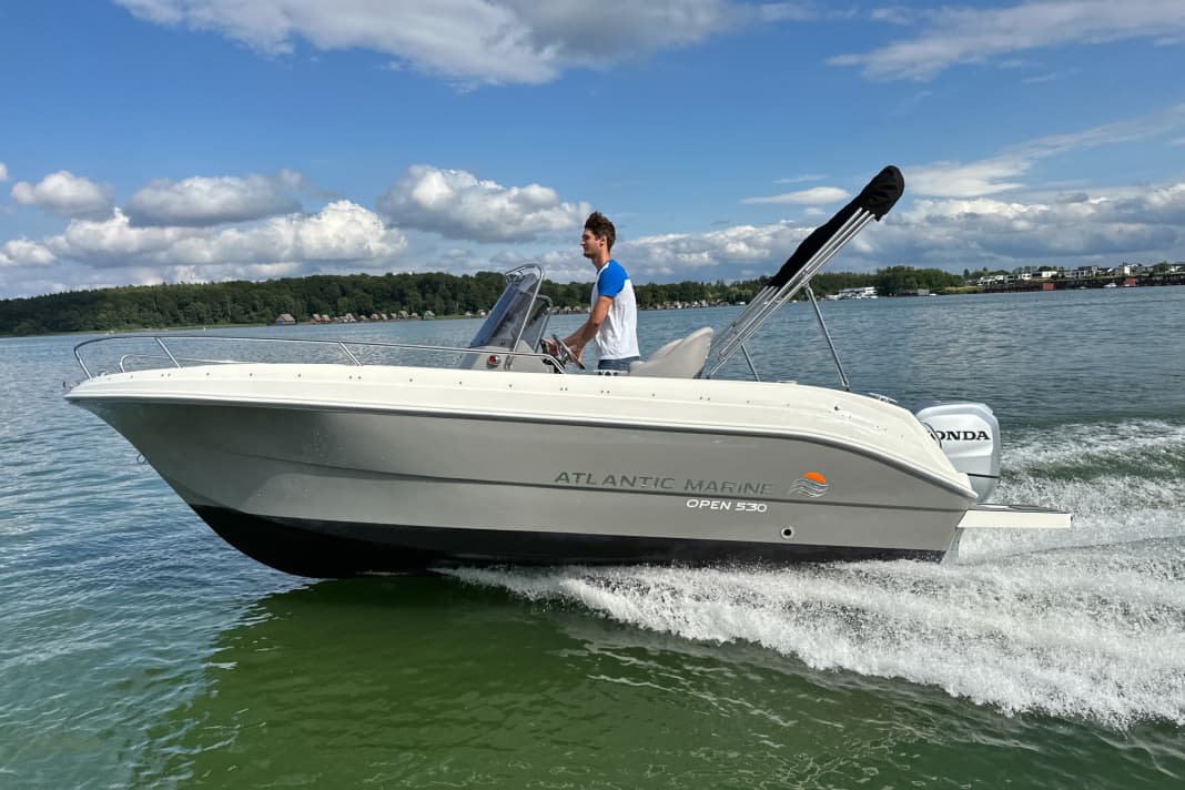 The maximum speed is over 35 knots