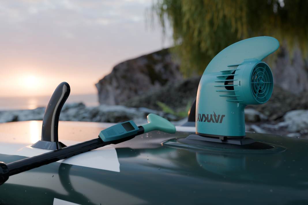 Among other things, the e-fin supports the Sunday outing with the SUP