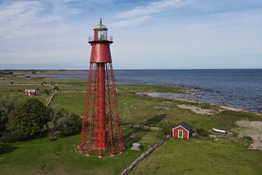 Il faro di Kapelludden, sulla costa orientale di Öland, è già stato dotato di un barchino di risposta radar.