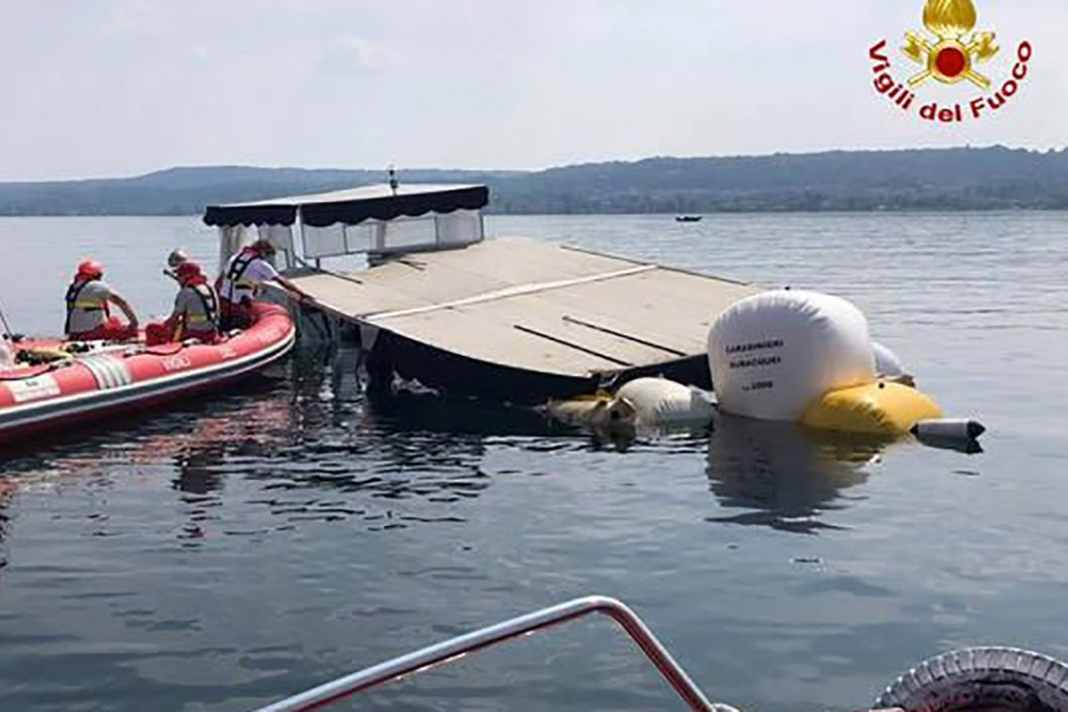 The secret agents were travelling on Lake Maggiore in bad weather on this houseboat