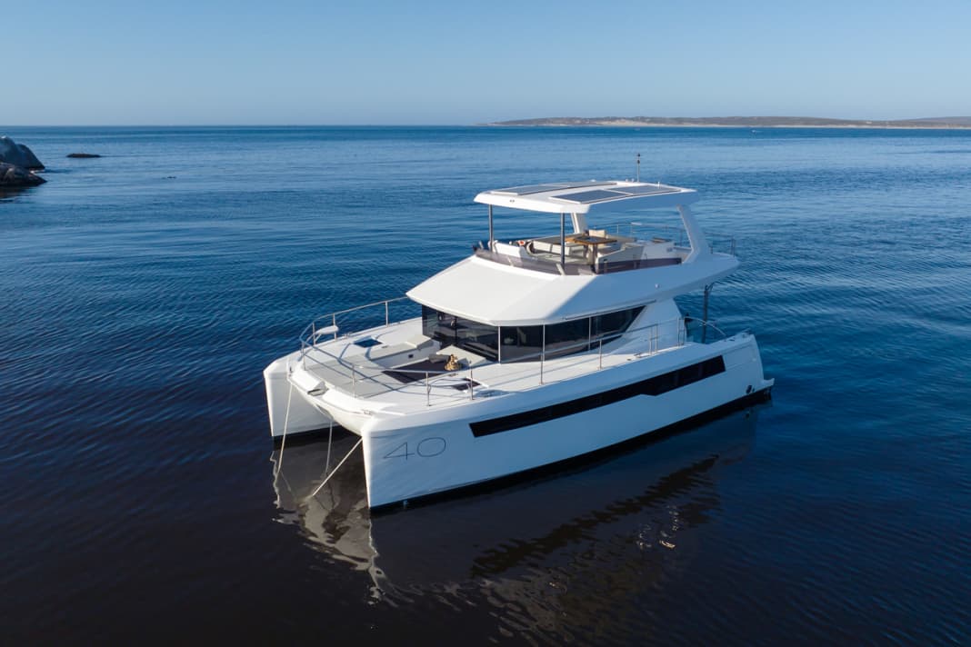 Die neue Leopard 40 Powercat hat nach Angaben des Herstellers die „größte Flybridge, die es je bei einem 40-Fuß-Schiff gab“