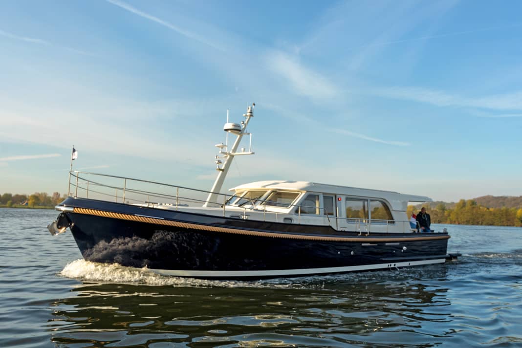 Reward for the effort: everything flashes and blinks. So it's time for the first trip of the season