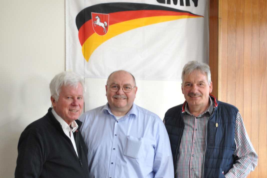 Das Präsidium des LMN: Der ehemalige Präsident und aktuelle 2. Stellvertreter Benno Wiemeyer, der neue LMN-Präsident Andreas Prahm und der neue 1. Stellvertreter Klaus Berelsmann (v. l.).
