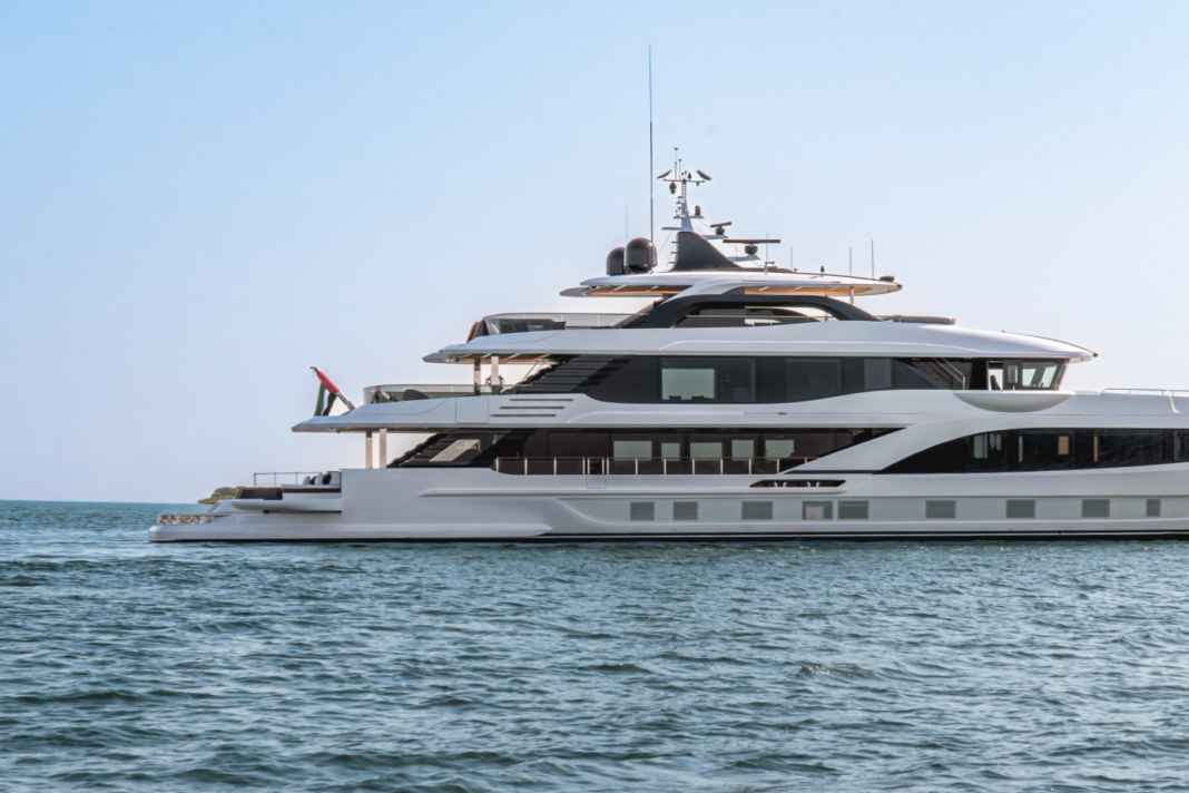 Design: Cristiano Gatto entwarf die Majesty 145 zusammen mit dem Team der Werft.