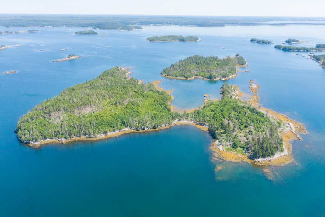 Two unspoilt islands in Nova Scotia are available for just under €236,000. Orkney and Tidmarsh.