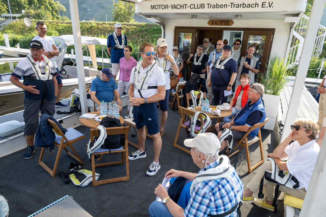 21 participants took part in the first BOOTE driving course on the Moselle.