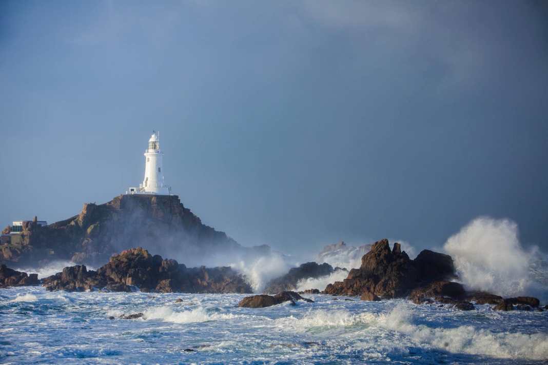 Il faro di La Corbière è uno dei motivi fotografici più popolari del Jersey